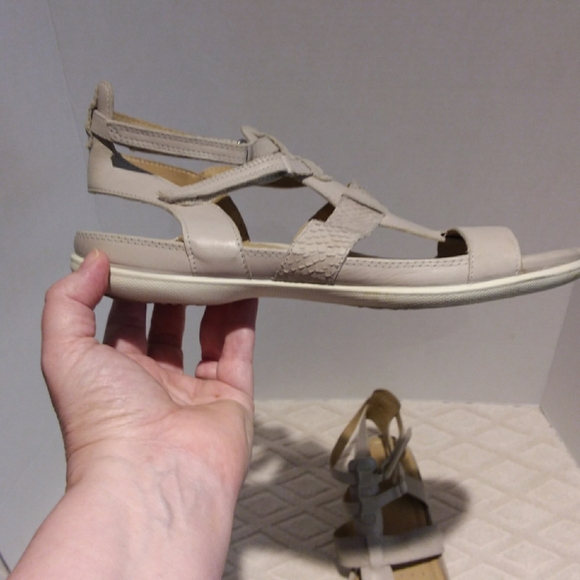 Ecco gladiator sandals. - Picture 5 of 13
